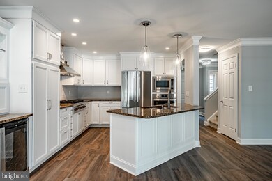 135 N Village Ln, Chadds Ford, PA 19317 - photo 7