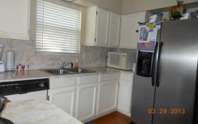 1210 NW Dalian Ln, Lake City, FL 32055 - photo 3