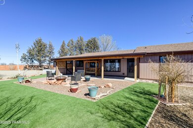 24585 N Catalina St, Paulden, AZ 86334 - photo 5