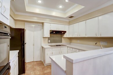 368 Litchfield Ln, Houston, TX 77024 - photo 6