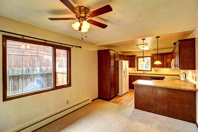 Kitchen & Dining Area