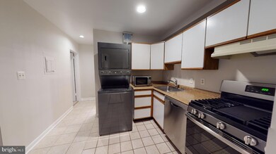 49 Skyhill Rd unit 101, Alexandria, VA 22314 - photo 5