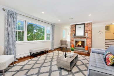 8 Marks Rd Greenwich CT 06878-large-024-