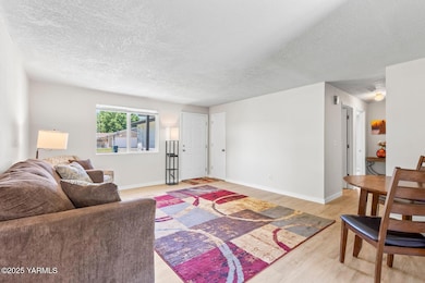 6_1805 S 66th Ave029