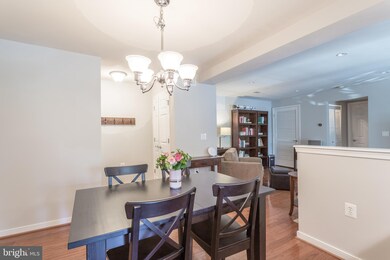 4071 S Four Mile Run Dr unit 202, Arlington, VA 22204 - photo 7