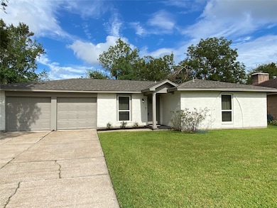 16903 Tibet Rd, Friendswood, TX 77546 - photo 2