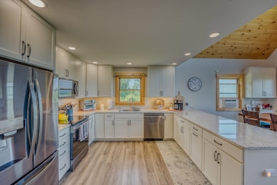 28 Billbarb Rd, Carroll, NH 03598 - photo 6