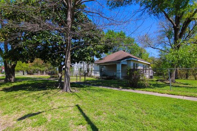 4009 Dover St, Houston, TX 77087 - photo 3