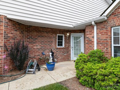 207 Forrestwood Ct, Hendersonville, NC 28792 - photo 5