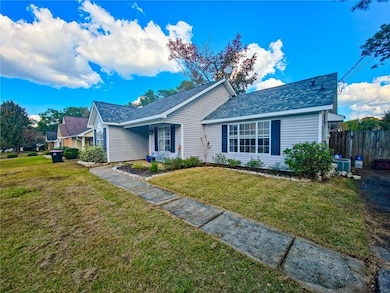 821 Copperfield Dr W, Mobile, AL 36608 - photo 2