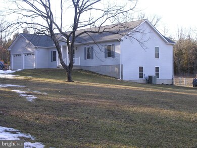 1228 Lamplight Rd, Inwood, WV 25428 - photo 3