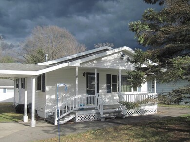 216 N Vincennes St, Adams, WI 53910 - photo 2