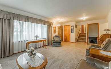 210 Campus View Dr, Lincoln, IL 62656 - photo 4