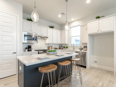 502 W Donovan St unit I, Houston, TX 77091 - photo 6