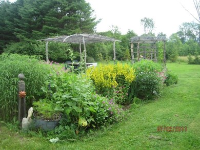 Trellis garden