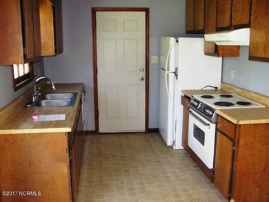 276 Riggs Kitchen