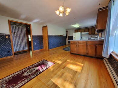 169 Cross Ave, Saint Johnsbury, VT 05819 - photo 5