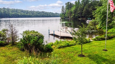 Pontoon Boat