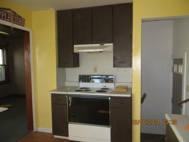 1665 W 37th St, Davenport, IA 52806 - photo 7