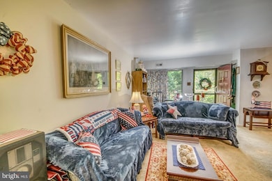 802 Timber Creek Rd, Lindenwold, NJ 08021 - photo 3