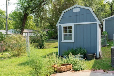 1736 Brook St, Lawrence, KS 66044 - photo 6