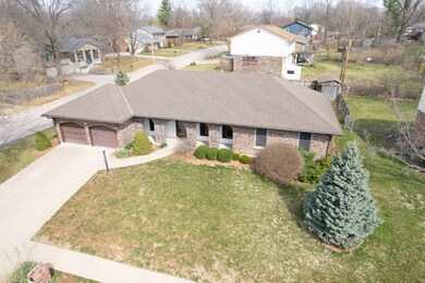 3903 W Rollins Rd, Columbia, MO 65203 - photo 4
