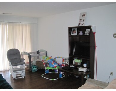 54 Shrewsbury Green Dr unit A, Shrewsbury, MA 01545 - photo 6