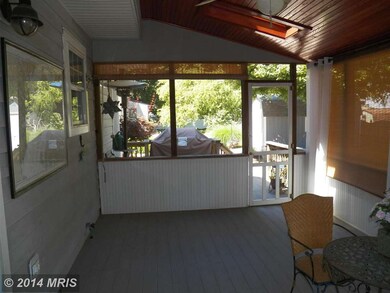 1643 Chesapeake Ln, Edgewater, MD 21037 - photo 5