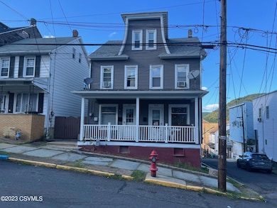 825 W Spruce St unit 827, Coal Township, PA 17866 - photo 2