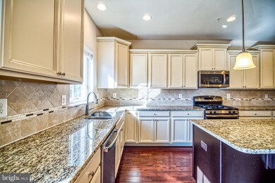 7008 Dannfield Ct, Glen Burnie, MD 21060 - photo 3