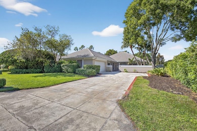 158 Coventry Place, Palm Beach Gardens, FL 33418 - photo 3