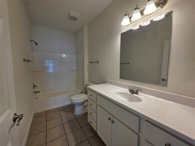 6223 Lacey Oak Dr, Hitchcock, TX 77563 - photo 5