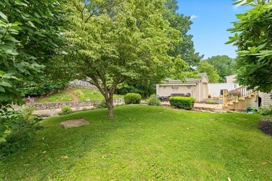 8 Merriweather Rd, Worcester, MA 01602 - photo 2