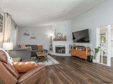 239 SW 12th Ave, Canby, OR 97013 - photo 7