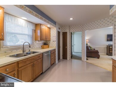 631 Wambold Rd, Souderton, PA 18964 - photo 7