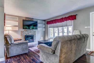 3221 Franklin St, Highland, IN 46322 - photo 3