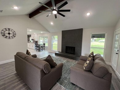 803 Barry Ln, Cleburne, TX 76031 - photo 5