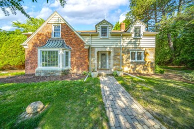 60 Devon Rd, Bloomfield Hills, MI 48302 - photo 2