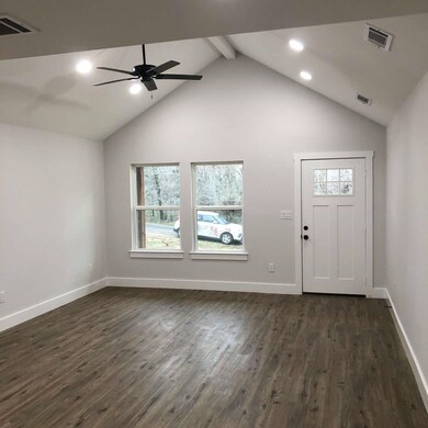 700 W Parnell St, Denison, TX 75020 - photo 2