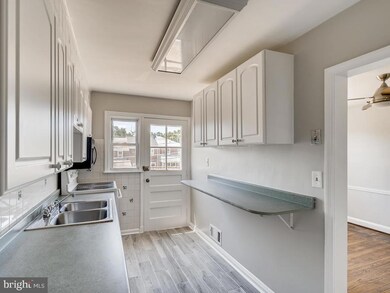 1805 Trenleigh Rd, Parkville, MD 21234 - photo 6