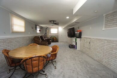 455 Tulsa Ave, Carpentersville, IL 60110 - photo 7