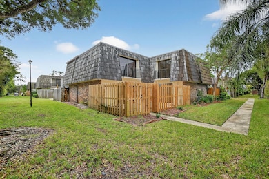 1624 Forest Lakes Cir unit C, West Palm Beach, FL 33406 - photo 2