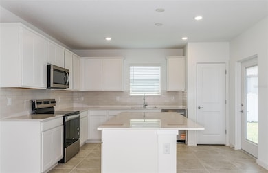 Abundance Counter Space and Storage
