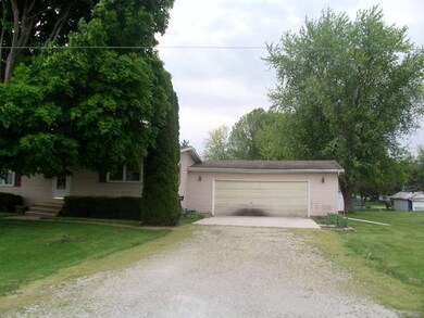 205 W 3rd St, Malden, IL 61337 - photo 3