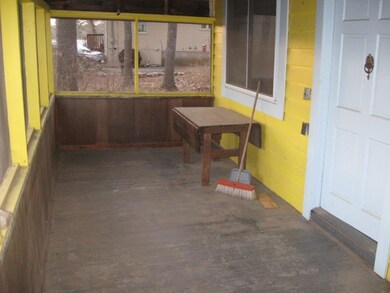 4. East Shore - Screened Porch