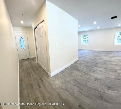 67 Warren Dr, Matawan, NJ 07747 - photo 6