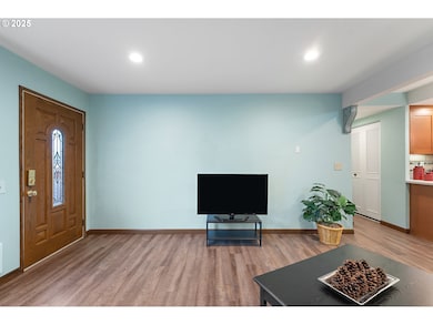 12065 SW King Arthur St unit 15, Portland, OR 97224 - photo 7