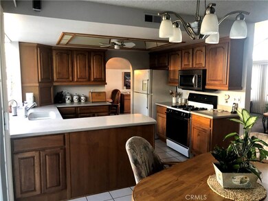 9633 Amberwick Cir, Cypress, CA 90630 - photo 6