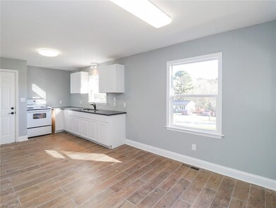 119 N Hall St, High Point, NC 27263 - photo 7