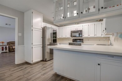 2712 N Hill Terrace, Cleburne, TX 76031 - photo 7